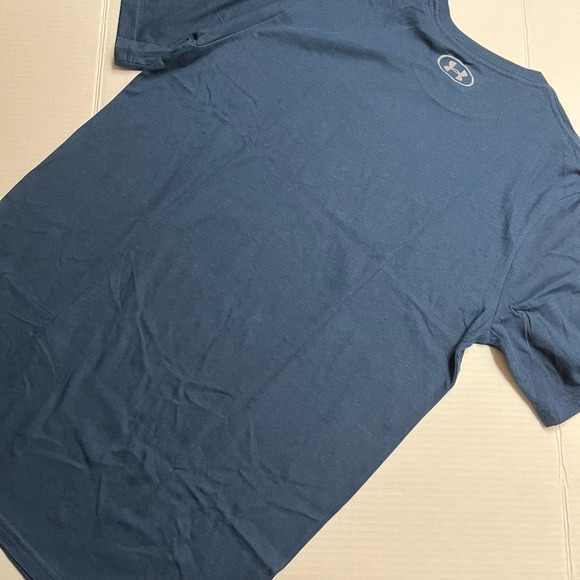 Under Armour Shirt HeatGear Short Sleeve Cotton Graphic Tee Loose Mens Medium M - Picture 2 of 5